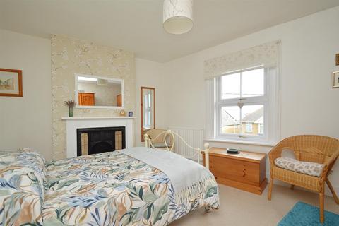 2 bedroom terraced house for sale, FAR REACHING VIEWS * BRADING