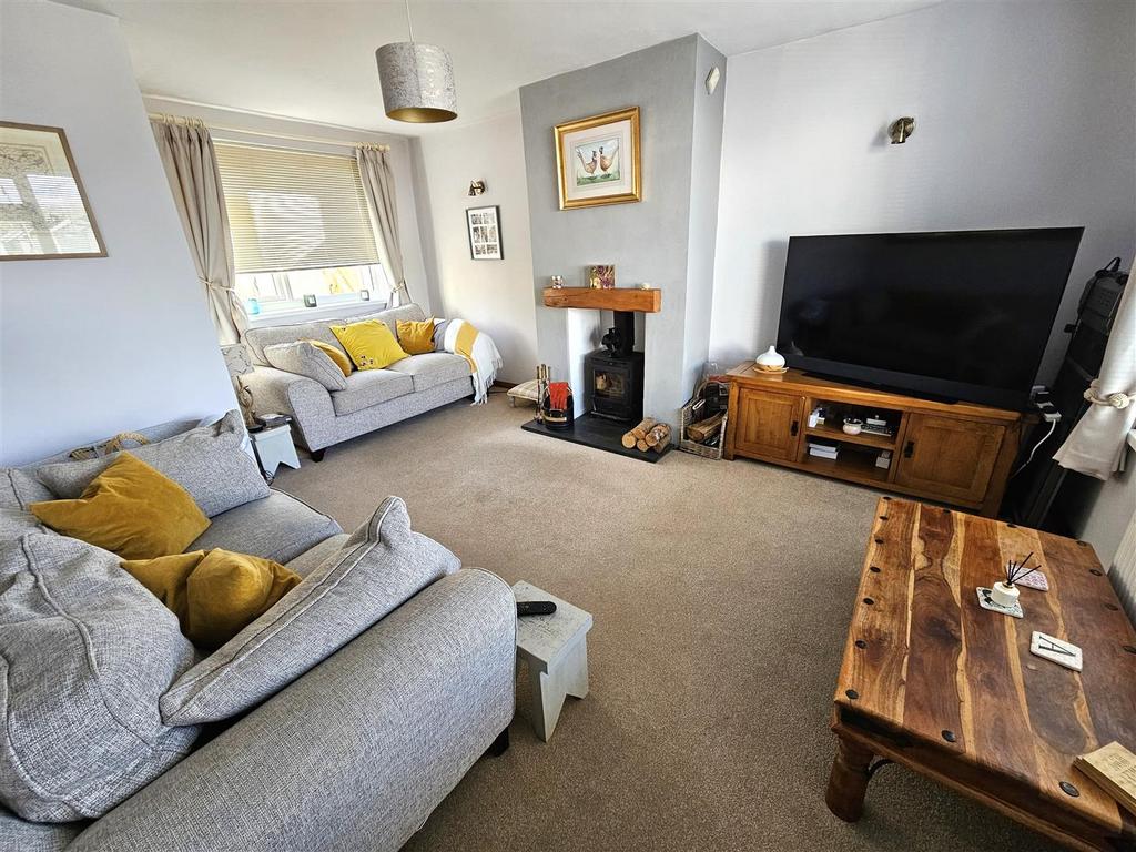 Living Room.jpg