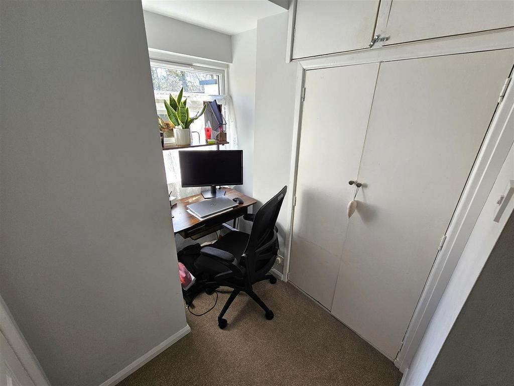 Office Area.jpg