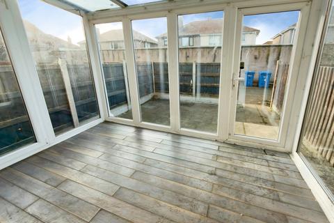4 bedroom terraced house for sale, 3 Vale Mews, Vale Road, Rhyl, Denbighshire LL18 2BT