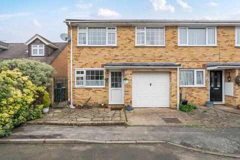 undefined, Duppas Close, Shepperton, TW17