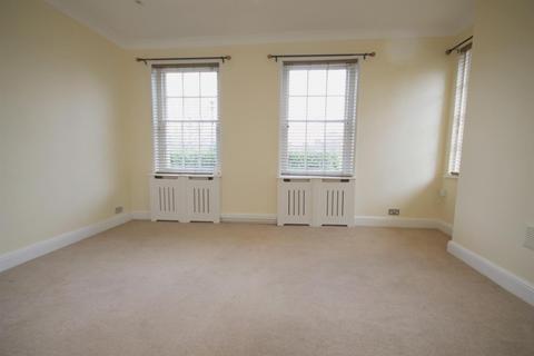 2 bedroom apartment to rent, ARCHWAY PLACE, DORKING, RH4