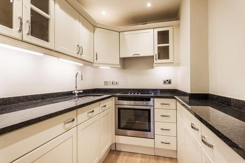 2 bedroom apartment to rent, ARCHWAY PLACE, DORKING, RH4