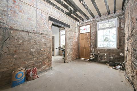 3 bedroom end of terrace house for sale, 39 Junction Road, Bolton, BL3 4LT