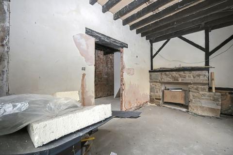 3 bedroom end of terrace house for sale, 39 Junction Road, Bolton, BL3 4LT
