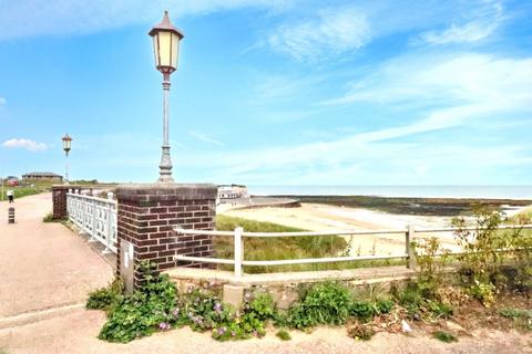 2 bedroom flat for sale, 14 Northumberland Court, Northumberland Avenue, Margate, CT9 3BS