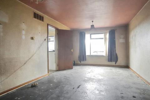 3 bedroom terraced house for sale, 6 Snowden Close, Leeds, LS13 2TS