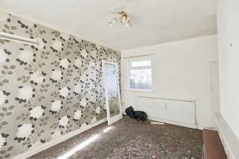 3 bedroom semi-detached house for sale, 5 Middleton Road, Ilkeston, DE7 4DN