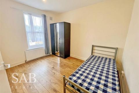 undefined, Western Road, Southall, UB2
