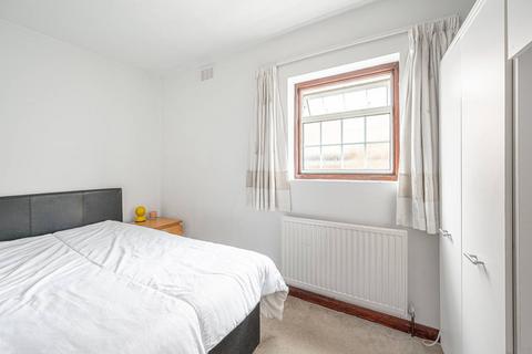 1 bedroom flat to rent, Langford Road, Cockfosters, Barnet, EN4
