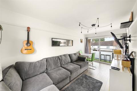 2 bedroom maisonette for sale, Nursery Waye, Uxbridge, UB8