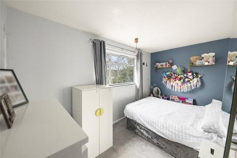 2 bedroom maisonette for sale, Nursery Waye, Uxbridge, UB8