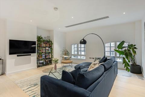 2 bedroom flat for sale, Bubbling Well Square, London SW18