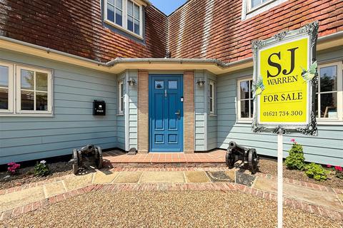 undefined, High Street, Burnham-On-Crouch