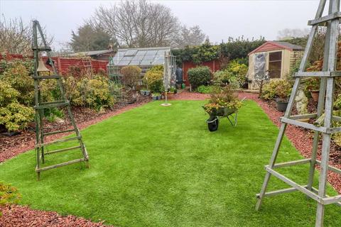 3 bedroom bungalow for sale, Point Clear, St Osyth CO16