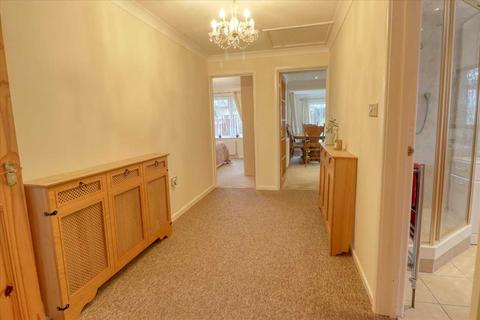 3 bedroom bungalow for sale, Point Clear, St Osyth CO16