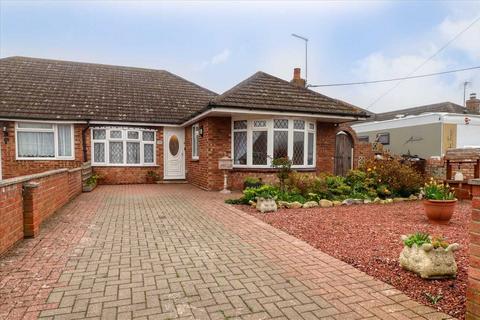 3 bedroom bungalow for sale - Point Clear, St Osyth CO16