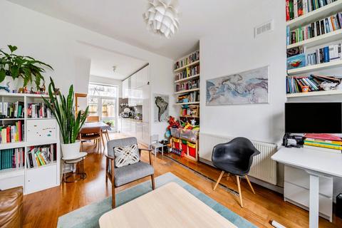 2 bedroom flat for sale, Queens Crescent, Kentish Town, London, NW5