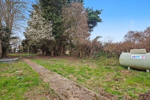 undefined, Lower Road Garsington OX44 9DP