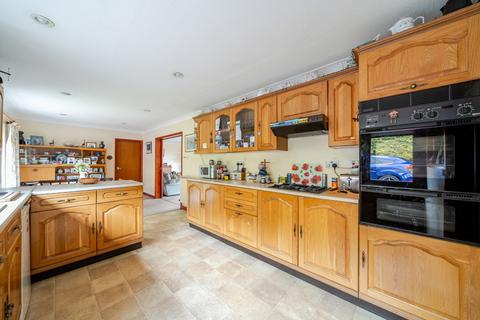 4 bedroom detached house for sale, Dark Lane, Stroud GL5