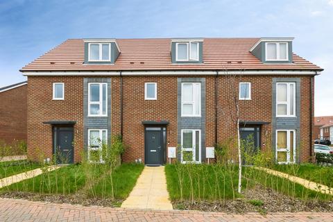 4 bedroom terraced house for sale, Vigar Place, Copthorne, Crawley