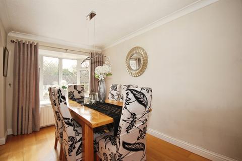 undefined, Dodd Avenue, Warwick
