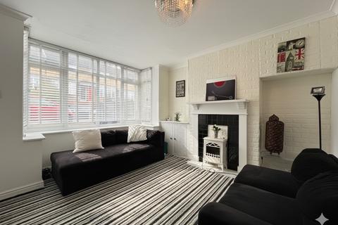 undefined, Pomfret Avenue, Luton, Bedfordshire, LU2 0JL