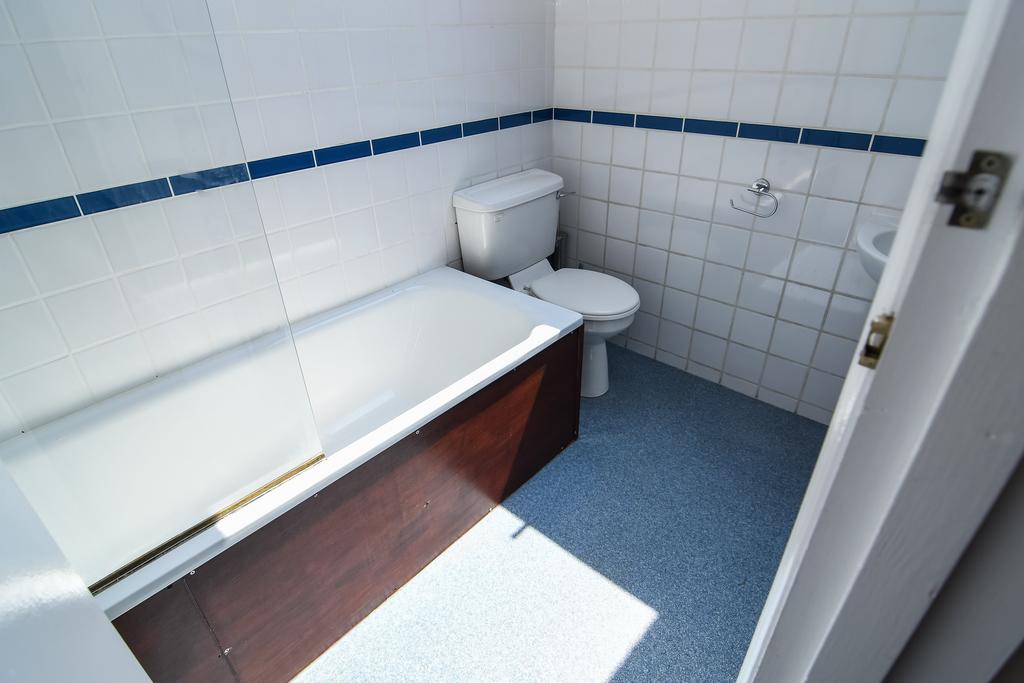 Bathroom2