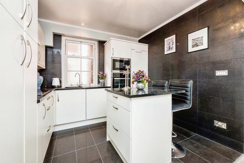 1 bedroom apartment to rent, Westgate Street, Cardiff