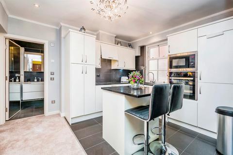 1 bedroom apartment to rent, Westgate Street, Cardiff