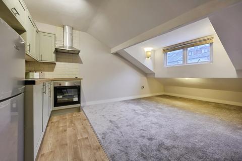 1 bedroom flat for sale, 103 Halifax Road, Ripponden, HX6