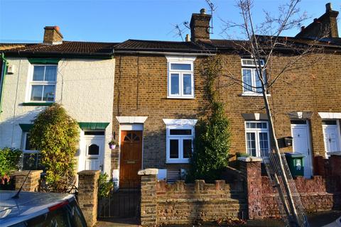 2 bedroom terraced house to rent, Sutton Road, Watford, WD17