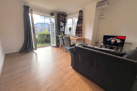 2 bedroom flat for sale, Marine Drive, Barking, IG11