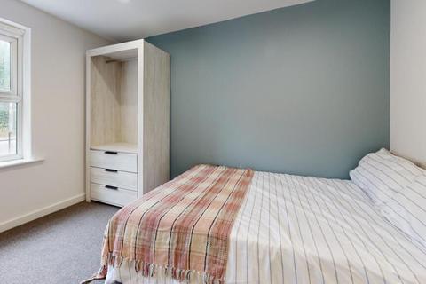 2 bedroom flat to rent, Brightling Road, London, SE4
