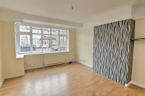 3 bedroom house to rent, Goldwell Road, Thornton Heath