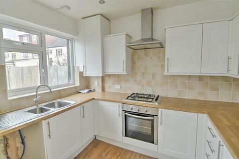 3 bedroom house to rent, Goldwell Road, Thornton Heath