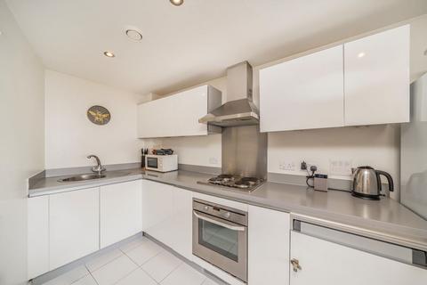 1 bedroom flat for sale, Durnsford Road, London SW19