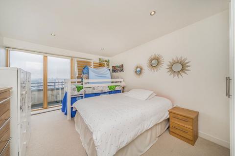 1 bedroom flat for sale, Durnsford Road, London SW19