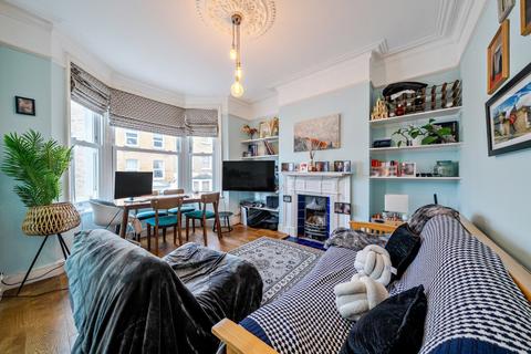 1 bedroom flat for sale, Mallinson Road, Battersea, London, SW11