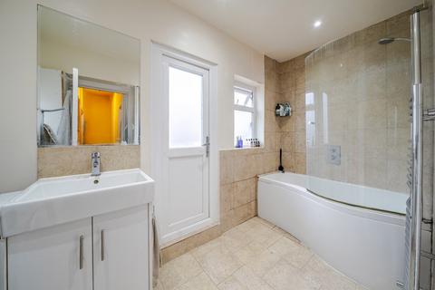 1 bedroom flat for sale, Mallinson Road, Battersea, London, SW11