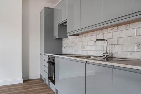 2 bedroom flat to rent, Markhouse Road, Walthamstow