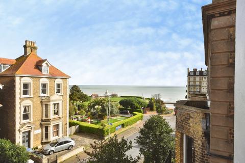 1 bedroom flat for sale, Granville Road, Broadstairs
