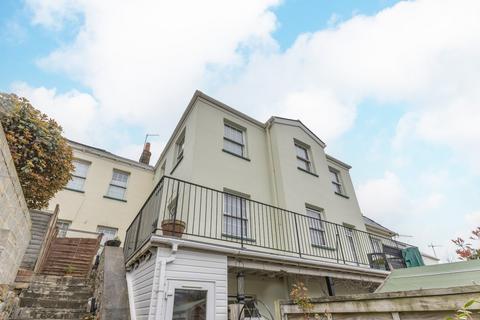 2 bedroom apartment for sale, Sunnybank Apartment, Victoria Road, St. Peter Port, Guernsey