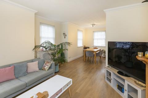 2 bedroom apartment for sale, Sunnybank Apartment, Victoria Road, St. Peter Port, Guernsey