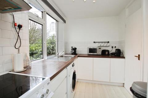 undefined, Montague Hill South, Bristol BS2
