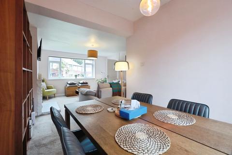 3 bedroom semi-detached house for sale, England Crescent, Leamington Spa