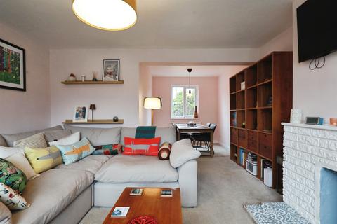 3 bedroom semi-detached house for sale, England Crescent, Leamington Spa