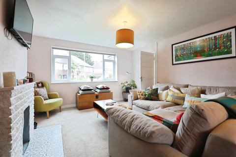 3 bedroom semi-detached house for sale, England Crescent, Leamington Spa