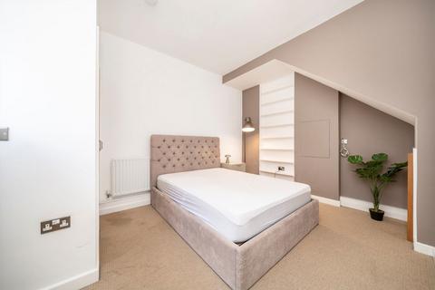 undefined, Bartlett Mews, London E14