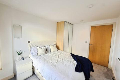 2 bedroom apartment for sale, Mackenzie House, Chadwick Street